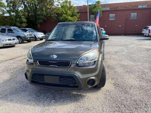 2013 Kia Soul Eco - cars & trucks - by dealer - vehicle automotive... for sale in Fort Worth, TX