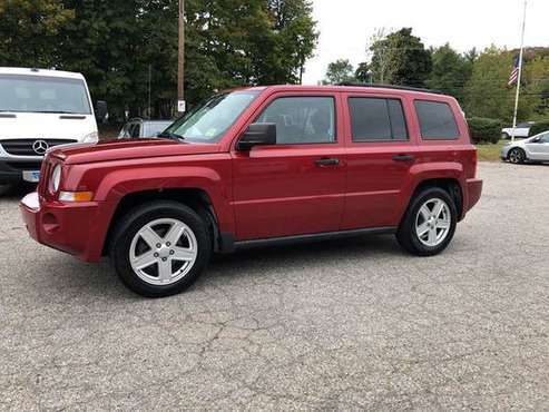 2007 JEEP PATRIOT 5 SPEED 4X4 LOW MILES 104K LOOKS + RUNS GREAT for sale in Danbury, NY