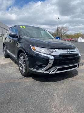 2019 Mitsubishi Outlander - - by dealer - vehicle for sale in Waterford, MI