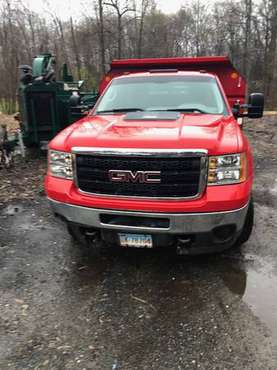 2012 GMC 3500HD Dump Truck w Plow for sale in Shelton, CT