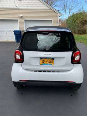 SMART CAR FORTWO 2017 - cars & trucks - by owner - vehicle... for sale in Brooklyn, NY