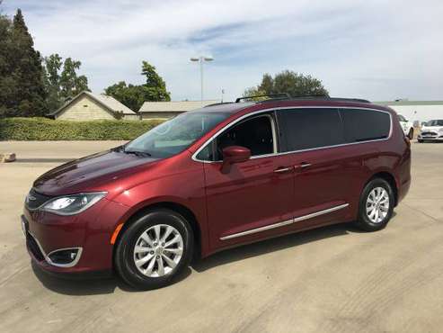2017 Chrysler Pacifica Touring-L - cars & trucks - by dealer -... for sale in Oakdale, CA