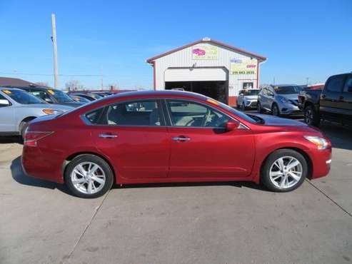 2014 Nissan Altima... 54,000 Miles... $5,999 - cars & trucks - by... for sale in Waterloo, IA