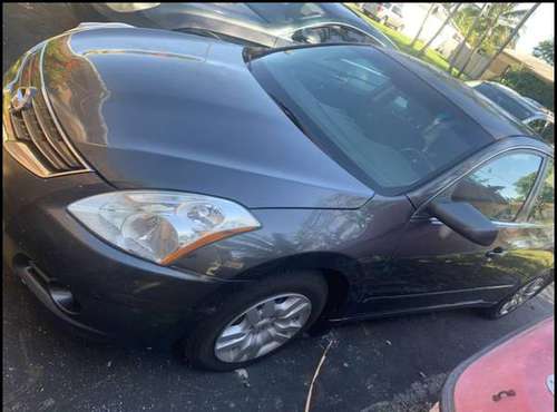2011 Nissan Altima Clean Low Miles - cars & trucks - by owner -... for sale in Tallahassee, FL
