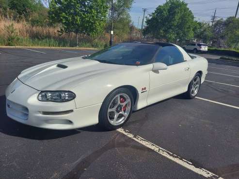 2001 CHEVY CAMARO SS 5 7 WHITE WITH T-TOP - - by for sale in Lyndhurst, NJ