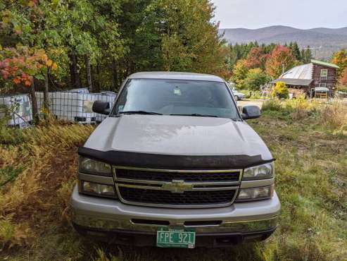 2006 Chevy Silverado extended cab 4X4 - cars & trucks - by owner -... for sale in Northfield, VT