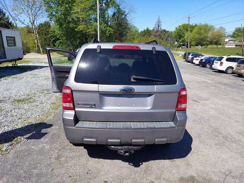 2008 Ford escape XLT - - by dealer - vehicle for sale in Dover, PA
