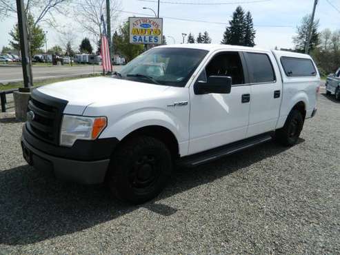 2013 Ford F150 Super Crew Cab Pickup XL - EXTRA CLEAN! EZ for sale in Yelm, WA