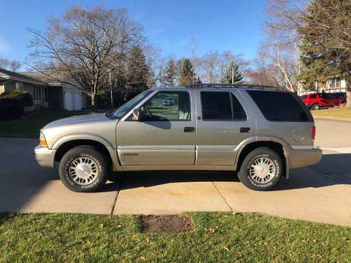 **2001 GMC Jimmy SLE - cars & trucks - by owner - vehicle automotive... for sale in Appleton, WI