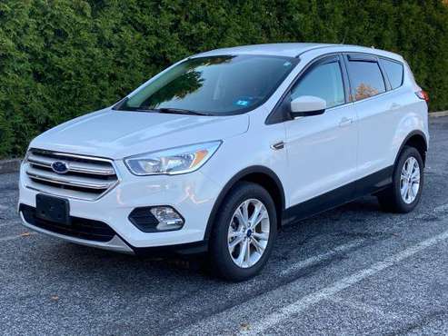 2019 Ford Escape SE - cars & trucks - by owner - vehicle automotive... for sale in 10305, NY