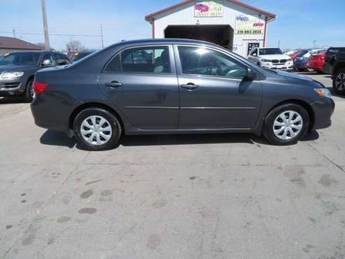 2009 Toyota Corolla 4dr Sdn 5 speed Auto 143, 000 miles 5, 999 - cars for sale in Waterloo, IA