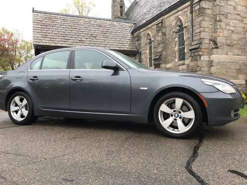 2008 BMW 528i xDrive AWD BEAUTIFULLY MAINTANINED DRIVES NEW! for sale in Dearing, MA