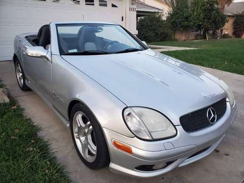 SLK320 Automatic, 6 cylinder Convertible for sale in Yuba City, CA