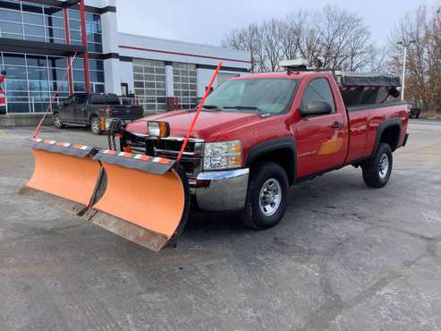 Tough! 2009 Chevy Silverado 3500! 4x4! Single Cab! Plow Truck! -... for sale in Ortonville, OH