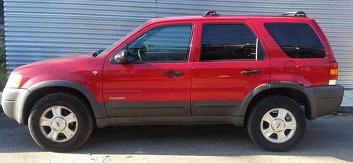2001 FORD ESCAPE XLT-EXCELLENT - cars & trucks - by owner - vehicle... for sale in Philadelphia, PA