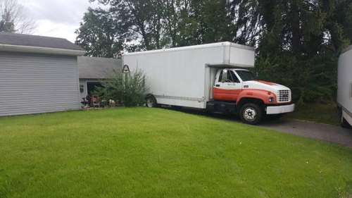 26 Foot Moving truck for sale in Cleveland, OH