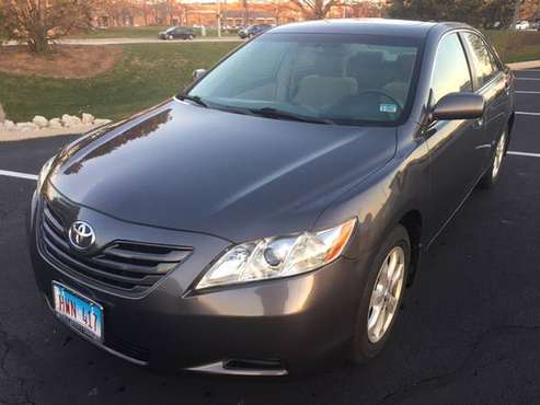 2007 TOYOTA CAMRY LE, VERY NICE - cars & trucks - by owner - vehicle... for sale in Glencoe, IL