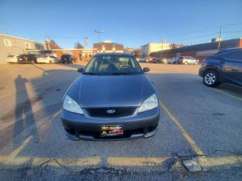 2006 Ford Focus ZX4 SE - cars & trucks - by dealer - vehicle... for sale in Worcester, MA