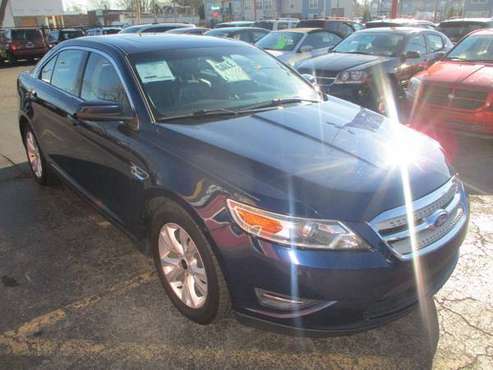 2012 Ford Taurus SEL FWD - cars & trucks - by dealer - vehicle... for sale in Eastpointe, MI