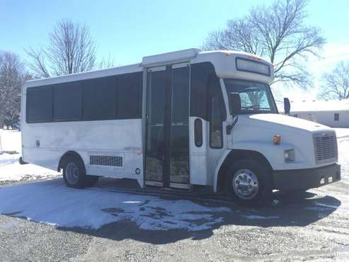 2004 Freightliner Limo Bus for sale in Walcott, IA