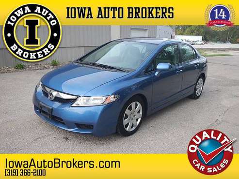 $6795 - 2011 HONDA CIVIC LX 40 MPG's - 127 MILES - LOOKS & RUNS GREAT! for sale in Marion, IA