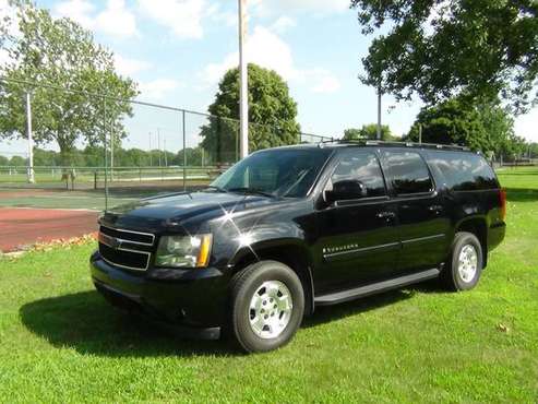 2009 Chevrolet Suburban SUV, Black, Leather, 4x4 for sale in Tuscola, Illinoi, IL