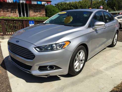 2015 Ford Fusion SE!! Clean Carfax!! CLEAN Interior!! for sale in Pensacola, AL