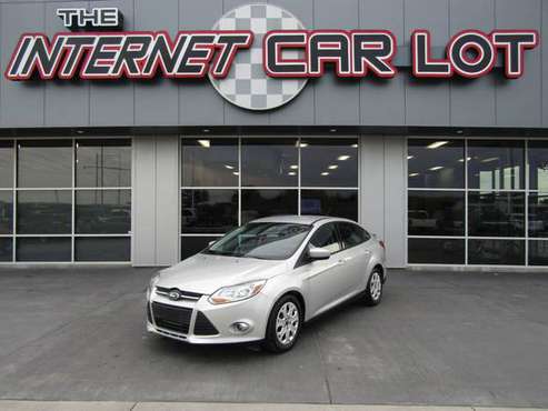 2012 *Ford* *Focus* *4dr Sedan SE* Ingot Silver Meta for sale in Omaha, NE