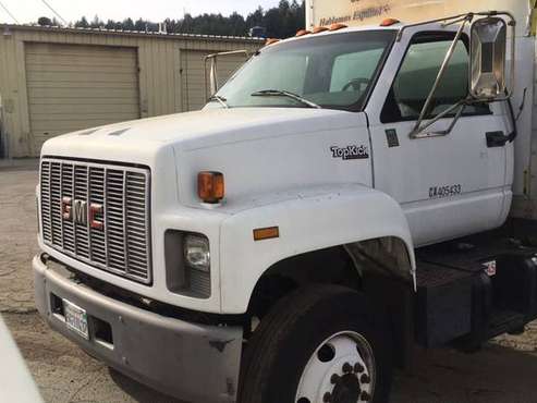 1997 GMC 20' Box truck ~ 97k miles ~ GAS ~ 4500# foldout lift gate for sale in Scotts Valley, CA