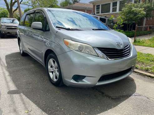 2011 toyota sienna LE for sale in Fresh Meadows, NY