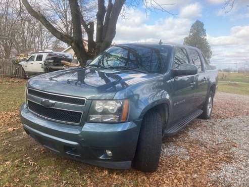 2009 Chevrolet Avalanche - cars & trucks - by owner - vehicle... for sale in Delaware, OH