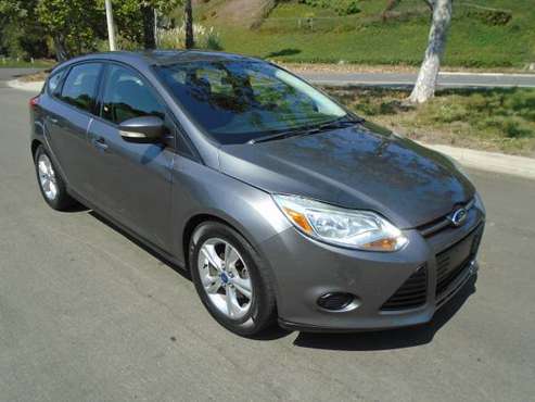 2013 FORD FOCUS SE - cars & trucks - by owner - vehicle automotive... for sale in Ventura, CA