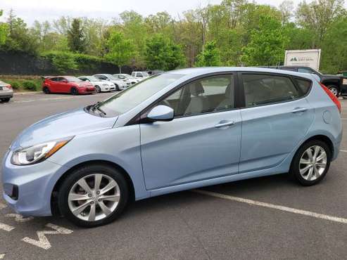 2012 Hyundai Accent SE - - by dealer - vehicle for sale in Sterling, District Of Columbia