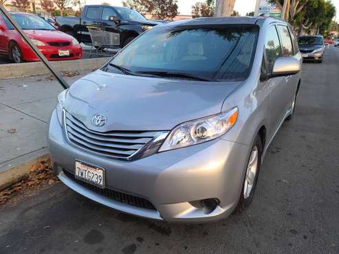 2017 Toyota Sienna LE - cars & trucks - by owner - vehicle... for sale in Culver City, CA
