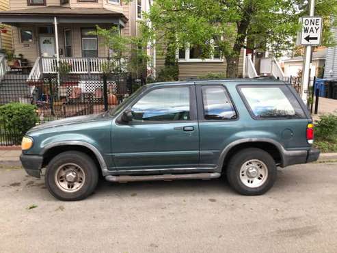 1996 Ford Explorer for sale in Chicago, IL