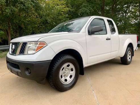 2006 Nissan Frontier 94k low miles King Cab Short Bed 5 speed manual... for sale in Akron, OH
