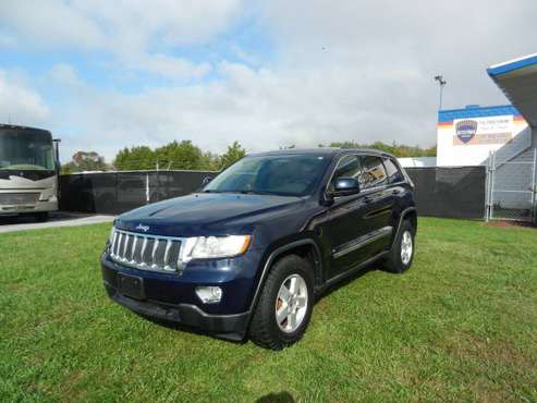 2013 Jeep G. Cherokee Laredo 4x4 - Tow, Sharp!! - cars & trucks - by... for sale in Georgetown, MD