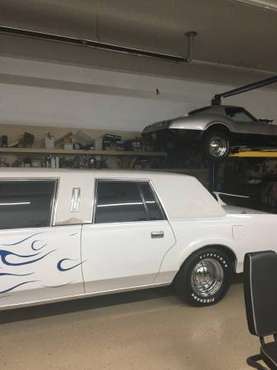Lincoln Towncar Limousine for sale in Oscoda, MI