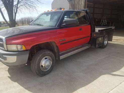 1998 Dodge 1 ton dually flatbed for sale in Shullsburg, WI