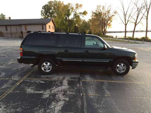 2001 Chevy Suburban 1500 for sale in Green Bay, WI
