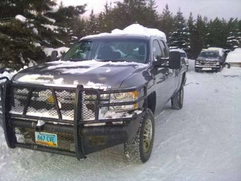 2013 Chevrolet K2500 4x4 Ext cab for sale in Grand Forks, ND