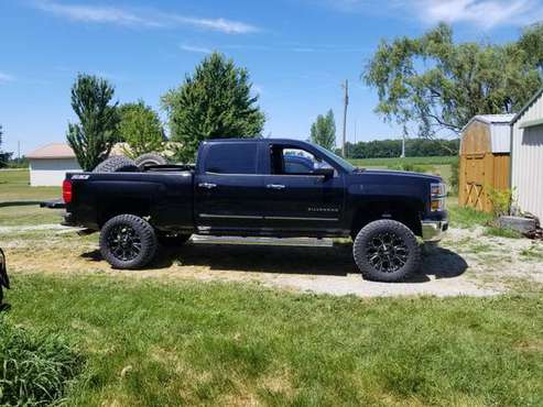 2014 CHEVROLET SILVERADO LIFTED LT Z71 - cars & trucks - by owner -... for sale in Mount Orab, OH