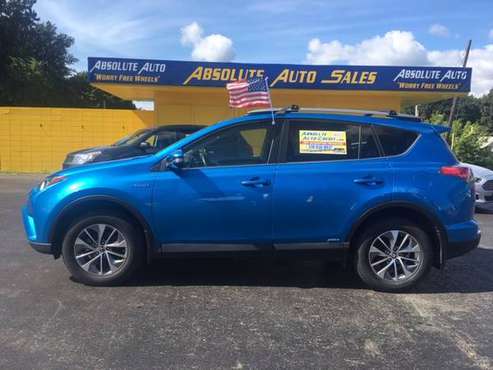 2017 TOYOTA RAV 4 $2000UNDER BOOK!!!!! for sale in Schenectady, NY