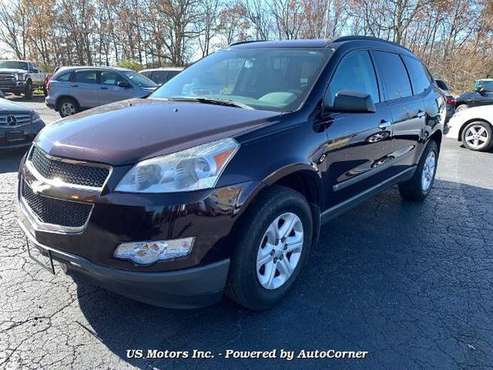 2010 Chevrolet Traverse LS FWD 6-Speed Automatic - cars & trucks -... for sale in Addison, IL