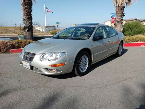 99 Chrysler 300m Titulo limpio, 1dueno, muy pocas millas, como nuevo for sale in South San Diego, CA