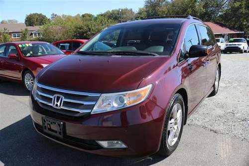 2011 HONDA ODYSSEY, CLEAN TITLE, 1 OWNER, LEATHER, SUNROOF, BACKUP... for sale in Graham, NC