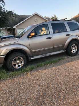 Hemi Dodge Durango - cars & trucks - by owner - vehicle automotive... for sale in McAllen, TX