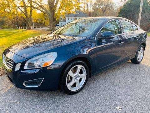 2013 Volvo S60 T5 AWD Platinum Edition Great miles, Excellent... for sale in Kingston, MA