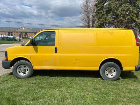 2008 GMC 2500 Work Van for sale in Sterling Heights, MI