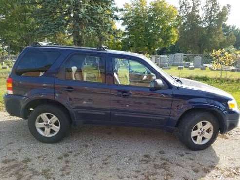 2005 Ford Escape Hybrid 4x4 with 60k miles for sale in Saint Johns, MI